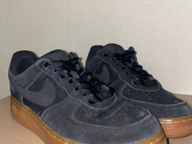 Nike AIR Force 1, Vaatteet ja kengät, Kannus, Tori.fi Nike AIR Force 1, Vaatteet ja kengät, Kannus, Tori.fi