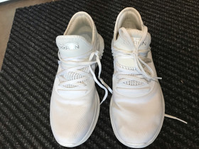 Skechers gorun vapaa ajan kengät, Vaatteet ja kengät, Ylivieska, Tori.fi Skechers gorun vapaa ajan kengät, Vaatteet ja kengät, Ylivieska, Tori.fi