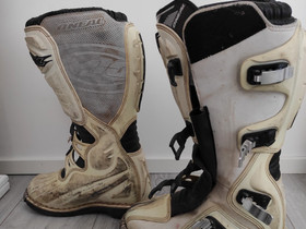 O'Neal motocross-saappaat koko 8, Ajoasut, kengät ja kypärät, Mototarvikkeet ja varaosat, Kajaani, Tori.fi O'Neal motocross-saappaat koko 8, Ajoasut, kengät ja kypärät, Mototarvikkeet ja varaosat, Kajaani, Tori.fi