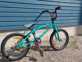 Lasten BMX GT El centro 18", Lasten pyörät, Polkupyörät ja pyöräily, Helsinki, Tori.fi Lasten BMX GT El centro 18", Lasten pyörät, Polkupyörät ja pyöräily, Helsinki, Tori.fi