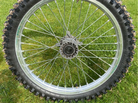 Enduro piikkirenkaat vanteineen, Renkaat, Mototarvikkeet ja varaosat, Kruunupyy, Tori.fi Enduro piikkirenkaat vanteineen, Renkaat, Mototarvikkeet ja varaosat, Kruunupyy, Tori.fi