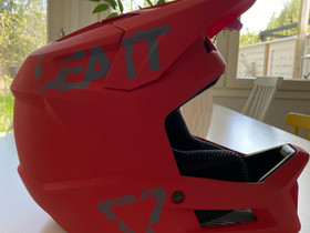 Lasten BMX racing/alamäkipyöräily kypärä, Pyörätarvikkeet ja kypärät, Polkupyörät ja pyöräily, Espoo, Tori.fi Lasten BMX racing/alamäkipyöräily kypärä, Pyörätarvikkeet ja kypärät, Polkupyörät ja pyöräily, Espoo, Tori.fi