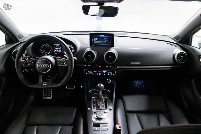 Audi RS 3 10