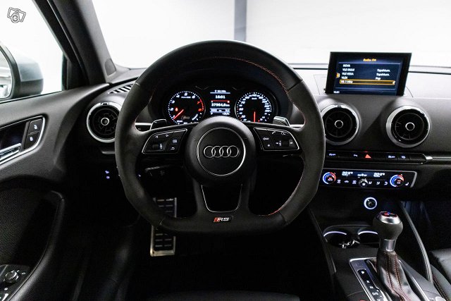 Audi RS 3 11