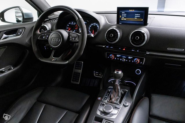 Audi RS 3 12