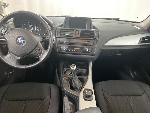 BMW 114 8