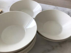 Iittala Teema valkoinen syviä lautasia, Ruokailuastiat ja aterimet, Keittiötarvikkeet ja astiat, Turku, Tori.fi Iittala Teema valkoinen syviä lautasia, Ruokailuastiat ja aterimet, Keittiötarvikkeet ja astiat, Turku, Tori.fi