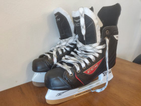 CCM RBZ 40 luistimet, koko 44, Jääkiekko ja luistelu, Urheilu ja ulkoilu, Tampere, Tori.fi CCM RBZ 40 luistimet, koko 44, Jääkiekko ja luistelu, Urheilu ja ulkoilu, Tampere, Tori.fi