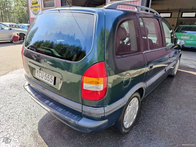 Opel Zafira 5