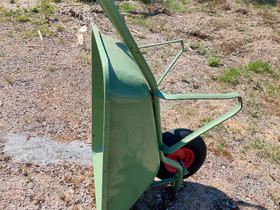 Kottikärryt, Leikkurit ja koneet, Piha ja puutarha, Vehmaa, Tori.fi Kottikärryt, Leikkurit ja koneet, Piha ja puutarha, Vehmaa, Tori.fi