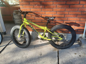 Atala Iceberg fatbike, Maastopyörät, Polkupyörät ja pyöräily, Seinäjoki, Tori.fi Atala Iceberg fatbike, Maastopyörät, Polkupyörät ja pyöräily, Seinäjoki, Tori.fi