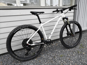 White XC PRO 275, M-koko. Kuin uusi!, Maastopyörät, Polkupyörät ja pyöräily, Seinäjoki, Tori.fi White XC PRO 275, M-koko. Kuin uusi!, Maastopyörät, Polkupyörät ja pyöräily, Seinäjoki, Tori.fi