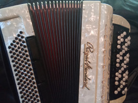 Royal Standard3äk Harmonikka, Pianot, urut ja koskettimet, Musiikki ja soittimet, Tampere, Tori.fi Royal Standard3äk Harmonikka, Pianot, urut ja koskettimet, Musiikki ja soittimet, Tampere, Tori.fi