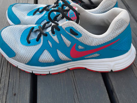 Nike sisäpelikengät, Pallopelit, Urheilu ja ulkoilu, Jyväskylä, Tori.fi Nike sisäpelikengät, Pallopelit, Urheilu ja ulkoilu, Jyväskylä, Tori.fi