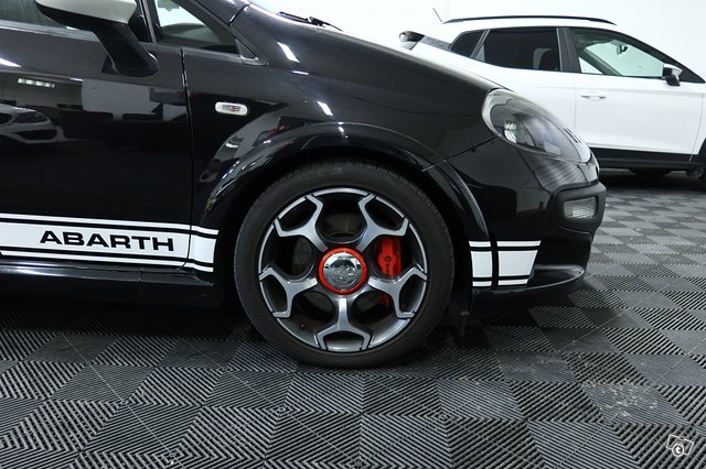 Fiat-Abarth Punto 7