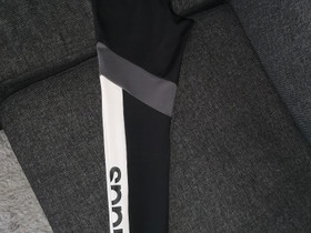 Adidas treenitrikoot, Vaatteet ja kengät, Oulu, Tori.fi Adidas treenitrikoot, Vaatteet ja kengät, Oulu, Tori.fi