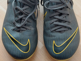 Nike mercurial turffit koko 37, Jalkapallo, Urheilu ja ulkoilu, Pori, Tori.fi Nike mercurial turffit koko 37, Jalkapallo, Urheilu ja ulkoilu, Pori, Tori.fi