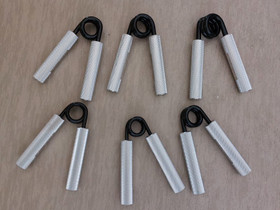 Käsipuristin/hand grip setti, Kuntoilu ja fitness, Urheilu ja ulkoilu, Outokumpu, Tori.fi Käsipuristin/hand grip setti, Kuntoilu ja fitness, Urheilu ja ulkoilu, Outokumpu, Tori.fi