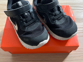 Nike lenkkarit 24/25, Lastenvaatteet ja kengät, Helsinki, Tori.fi Nike lenkkarit 24/25, Lastenvaatteet ja kengät, Helsinki, Tori.fi