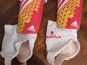Adidas Predator -säärisuoja, lasten, Jalkapallo, Urheilu ja ulkoilu, Jyväskylä, Tori.fi Adidas Predator -säärisuoja, lasten, Jalkapallo, Urheilu ja ulkoilu, Jyväskylä, Tori.fi