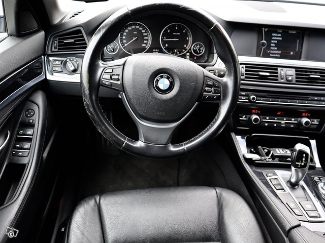 BMW 525d Xdrive 11