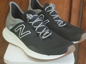 New Balance juoksukengät 45, Juoksu ja lenkkeily, Urheilu ja ulkoilu, Vantaa, Tori.fi New Balance juoksukengät 45, Juoksu ja lenkkeily, Urheilu ja ulkoilu, Vantaa, Tori.fi