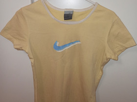 Nike, Vaatteet ja kengät, Oulu, Tori.fi Nike, Vaatteet ja kengät, Oulu, Tori.fi