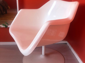 Design -tuoli, Pöydät ja tuolit, Sisustus ja huonekalut, Tuusula, Tori.fi Design -tuoli, Pöydät ja tuolit, Sisustus ja huonekalut, Tuusula, Tori.fi