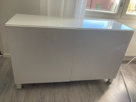 Säilytyshylly lasitasolla, Hyllyt ja säilytys, Sisustus ja huonekalut, Vantaa, Tori.fi Säilytyshylly lasitasolla, Hyllyt ja säilytys, Sisustus ja huonekalut, Vantaa, Tori.fi