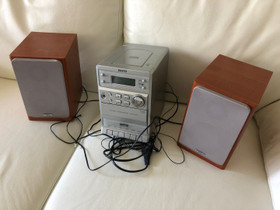 Sanyo radiosetti, Audio ja musiikkilaitteet, Viihde-elektroniikka, Joensuu, Tori.fi Sanyo radiosetti, Audio ja musiikkilaitteet, Viihde-elektroniikka, Joensuu, Tori.fi