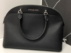 Michael Kors-laukku, Laukut ja hatut, Asusteet ja kellot, Kajaani, Tori.fi Michael Kors-laukku, Laukut ja hatut, Asusteet ja kellot, Kajaani, Tori.fi