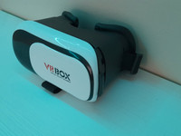 VR-lasit puhelimelle (sis. postimaksu)