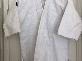 Meijin Gi-takki koko 180, Kamppailulajit, Urheilu ja ulkoilu, Helsinki, Tori.fi Meijin Gi-takki koko 180, Kamppailulajit, Urheilu ja ulkoilu, Helsinki, Tori.fi