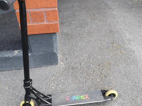 SkatePro scuutti (temppu scuutti), Rullaluistelu ja skeittaus, Urheilu ja ulkoilu, Joensuu, Tori.fi SkatePro scuutti (temppu scuutti), Rullaluistelu ja skeittaus, Urheilu ja ulkoilu, Joensuu, Tori.fi