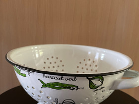 Emalinen lävikkö, Keittiövälineet, Keittiötarvikkeet ja astiat, Turku, Tori.fi Emalinen lävikkö, Keittiövälineet, Keittiötarvikkeet ja astiat, Turku, Tori.fi
