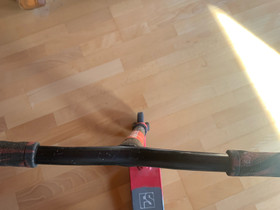 Temppupotkulauta, Rullaluistelu ja skeittaus, Urheilu ja ulkoilu, Vantaa, Tori.fi Temppupotkulauta, Rullaluistelu ja skeittaus, Urheilu ja ulkoilu, Vantaa, Tori.fi