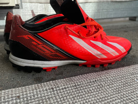 Adidas turf kengät koko 42, Jalkapallo, Urheilu ja ulkoilu, Helsinki, Tori.fi Adidas turf kengät koko 42, Jalkapallo, Urheilu ja ulkoilu, Helsinki, Tori.fi