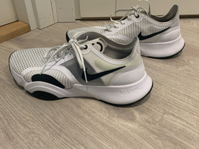 Nike Superrep treenikengät, koko 44, Kuntoilu ja fitness, Urheilu ja ulkoilu, Oulu, Tori.fi Nike Superrep treenikengät, koko 44, Kuntoilu ja fitness, Urheilu ja ulkoilu, Oulu, Tori.fi