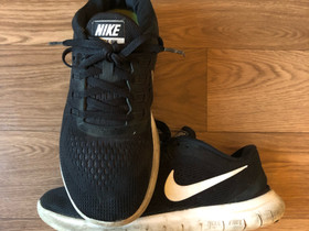 Nike free rn -juoksukengät, Juoksu ja lenkkeily, Urheilu ja ulkoilu, Helsinki, Tori.fi Nike free rn -juoksukengät, Juoksu ja lenkkeily, Urheilu ja ulkoilu, Helsinki, Tori.fi
