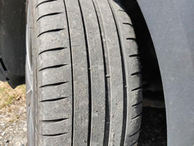 225/40/18", kesärenkaat Skodan vanteilla, Renkaat ja vanteet, Tornio, Tori.fi 225/40/18", kesärenkaat Skodan vanteilla, Renkaat ja vanteet, Tornio, Tori.fi