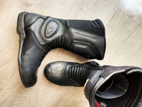 Spyke ajosaappaat 38, Ajoasut, kengät ja kypärät, Mototarvikkeet ja varaosat, Sipoo, Tori.fi Spyke ajosaappaat 38, Ajoasut, kengät ja kypärät, Mototarvikkeet ja varaosat, Sipoo, Tori.fi