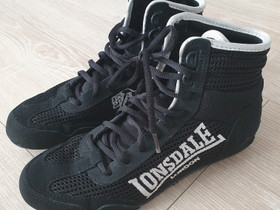 Lonsdale nyrkkeilykengät 35,5, Kamppailulajit, Urheilu ja ulkoilu, Lieto, Tori.fi Lonsdale nyrkkeilykengät 35,5, Kamppailulajit, Urheilu ja ulkoilu, Lieto, Tori.fi