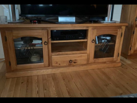 Tv taso, Hyllyt ja säilytys, Sisustus ja huonekalut, Riihimäki, Tori.fi Tv taso, Hyllyt ja säilytys, Sisustus ja huonekalut, Riihimäki, Tori.fi