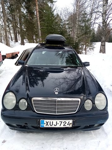 Mercedes-Benz 220 1