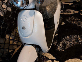 Uusi sähköskootteri, Skootterit, Moto, Jyväskylä, Tori.fi Uusi sähköskootteri, Skootterit, Moto, Jyväskylä, Tori.fi