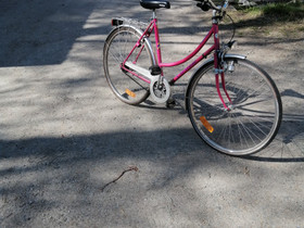 Naisten polkupyörä, Muut pyörät, Polkupyörät ja pyöräily, Kajaani, Tori.fi Naisten polkupyörä, Muut pyörät, Polkupyörät ja pyöräily, Kajaani, Tori.fi