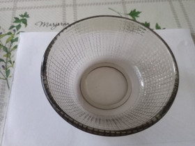 Tarbeklaas jälkiruokakulhot, Tarjoiluastiat, Keittiötarvikkeet ja astiat, Pori, Tori.fi Tarbeklaas jälkiruokakulhot, Tarjoiluastiat, Keittiötarvikkeet ja astiat, Pori, Tori.fi