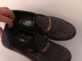 VANS-kengät, Vaatteet ja kengät, Tampere, Tori.fi VANS-kengät, Vaatteet ja kengät, Tampere, Tori.fi