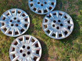 Chrysler 16" koristekapselit, Lisävarusteet ja autotarvikkeet, Auton varaosat ja tarvikkeet, Lohja, Tori.fi Chrysler 16" koristekapselit, Lisävarusteet ja autotarvikkeet, Auton varaosat ja tarvikkeet, Lohja, Tori.fi