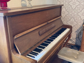 Piano Bluthner Chippendale, Pianot, urut ja koskettimet, Musiikki ja soittimet, Nurmijärvi, Tori.fi Piano Bluthner Chippendale, Pianot, urut ja koskettimet, Musiikki ja soittimet, Nurmijärvi, Tori.fi